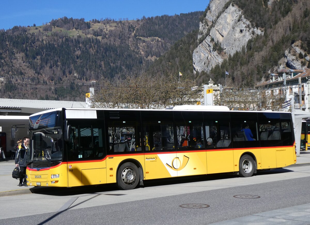 (273'088) - PostAuto Zentralschweiz - Nr. 512/OW 10'601/PID 10'591 - MAN (ex Nr. 1; ex Dillier, Sarnen Nr. 1) am 20. M�rz 2025 beim Bahnhof Interlaken West