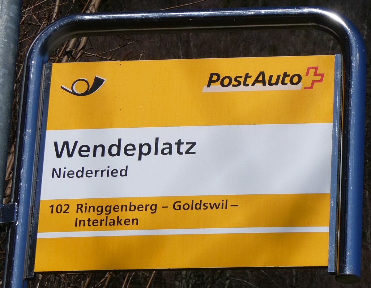 (273'104) - PostAuto-Haltestellenschild - Niederried, Wendeplatz - am 20. Mrz 2025
