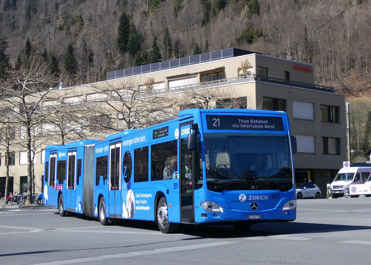 (273'108) - STI Thun - Nr. 719/BE 904'719 - Mercedes am 20. Mrz 2025 beim Bahnhof Interlaken Ost