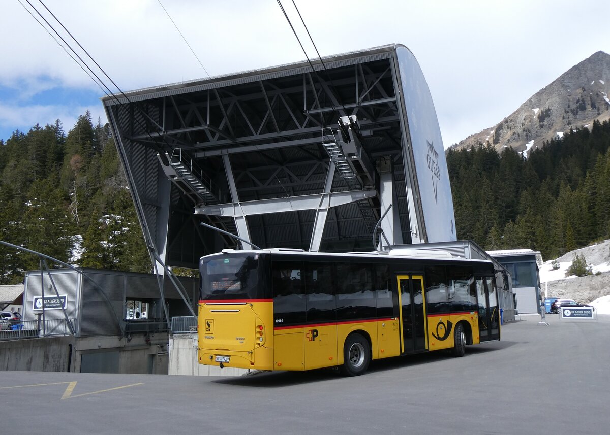 (273'214) - PostAuto Bern - BE 707'930/PID 10'964 - Volvo (ex Kbli, Gstaad; ex PostAuto Bern BE 538'988; ex PostAuto Bern BE 653'386) am 27. Mrz 2025 in Col du Pillon, Glacier 3000