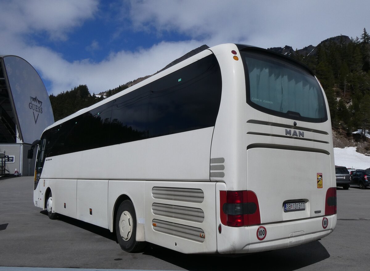 (273'223) - Aus Kroatien: Baltik, Samobor - SB 1313-TT - MAN am 27. Mrz 2025 in Col du Pillon, Glacier 3000