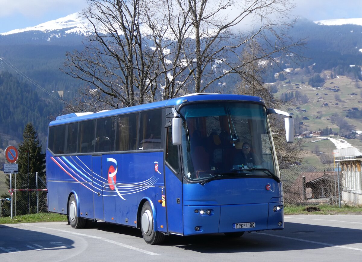 (273'253) - Aus Griechenland: ??? - PPK-1180 - Bova am 28. Mrz 2025 beim Bahnhof Grindelwald