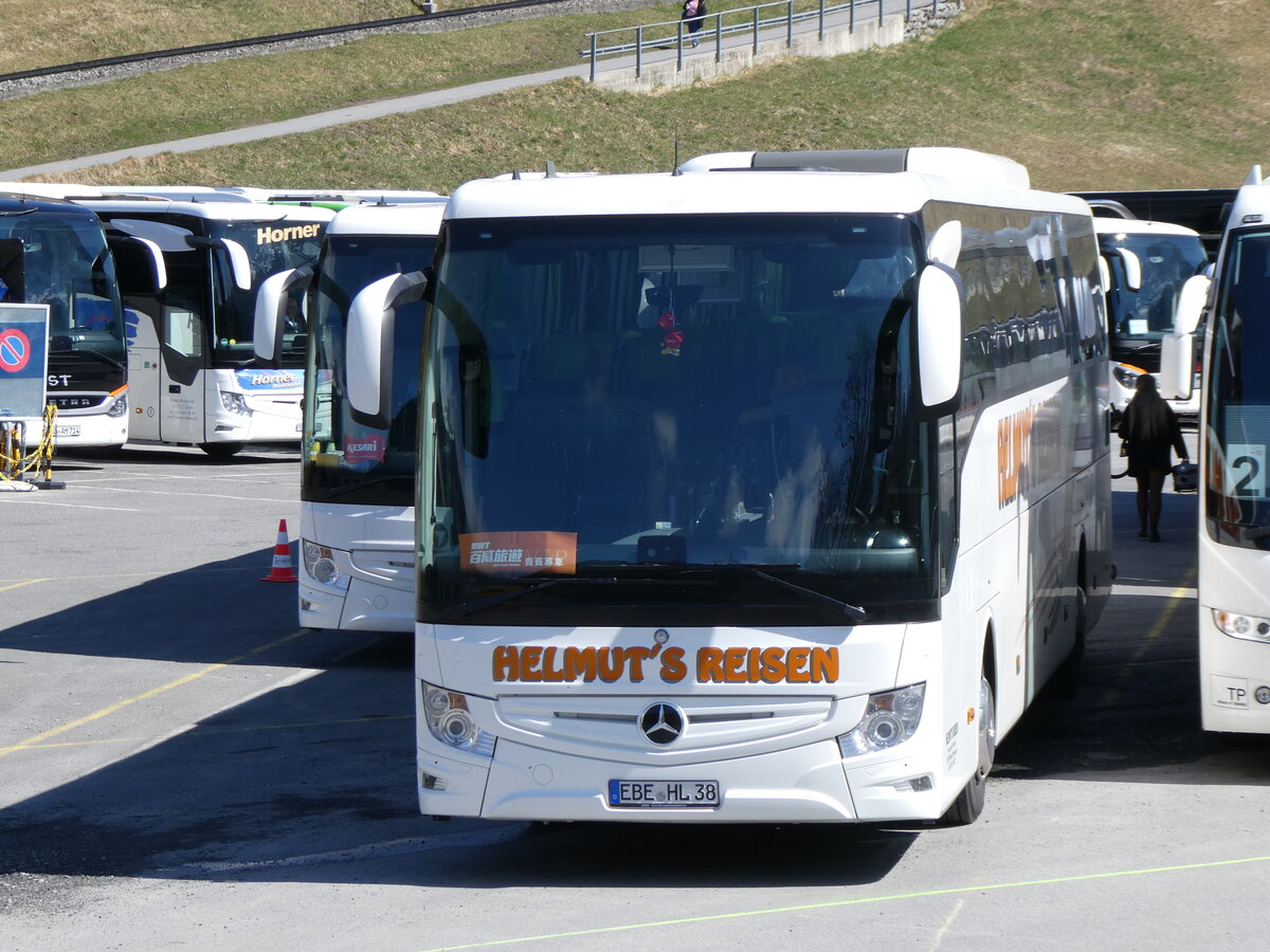 (273'287) - Aus Deutschland: Helmut's Reisen, Markt Schwaben - EBE-HL 38 - Mercedes am 28. Mrz 2025 in Grindelwald, Grund