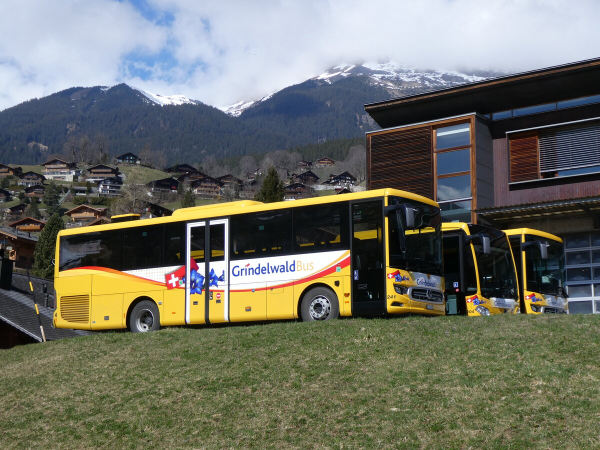 (273'301) - GrindelwaldBus, Grindelwald - Nr. 241/BE 103'241 - Mercedes am 28. Mrz 2025 in Grindelwald, Garage