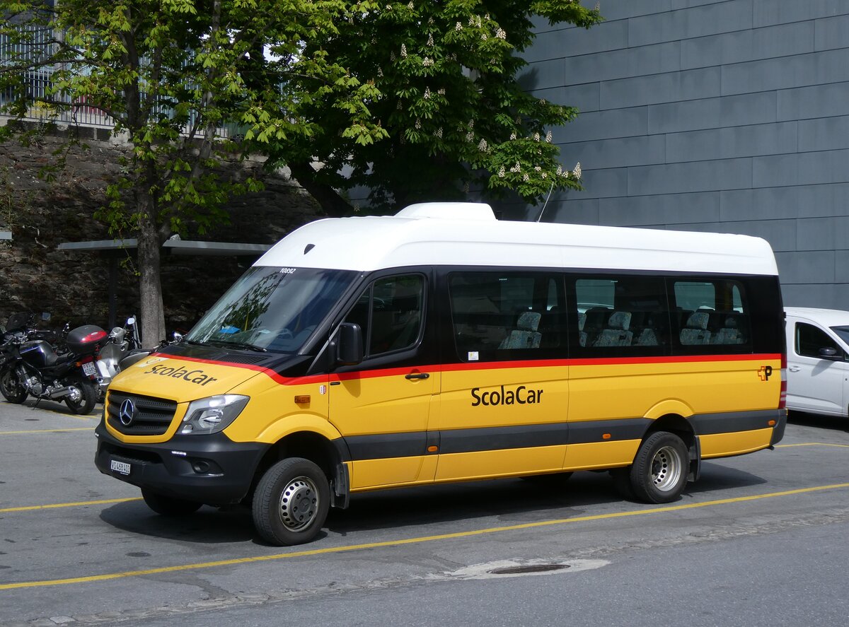 (274'011) - PostAuto Wallis - VS 468'402/PID 10'892 - Mercedes am 14. April 2025 beim Bahnhof Brig