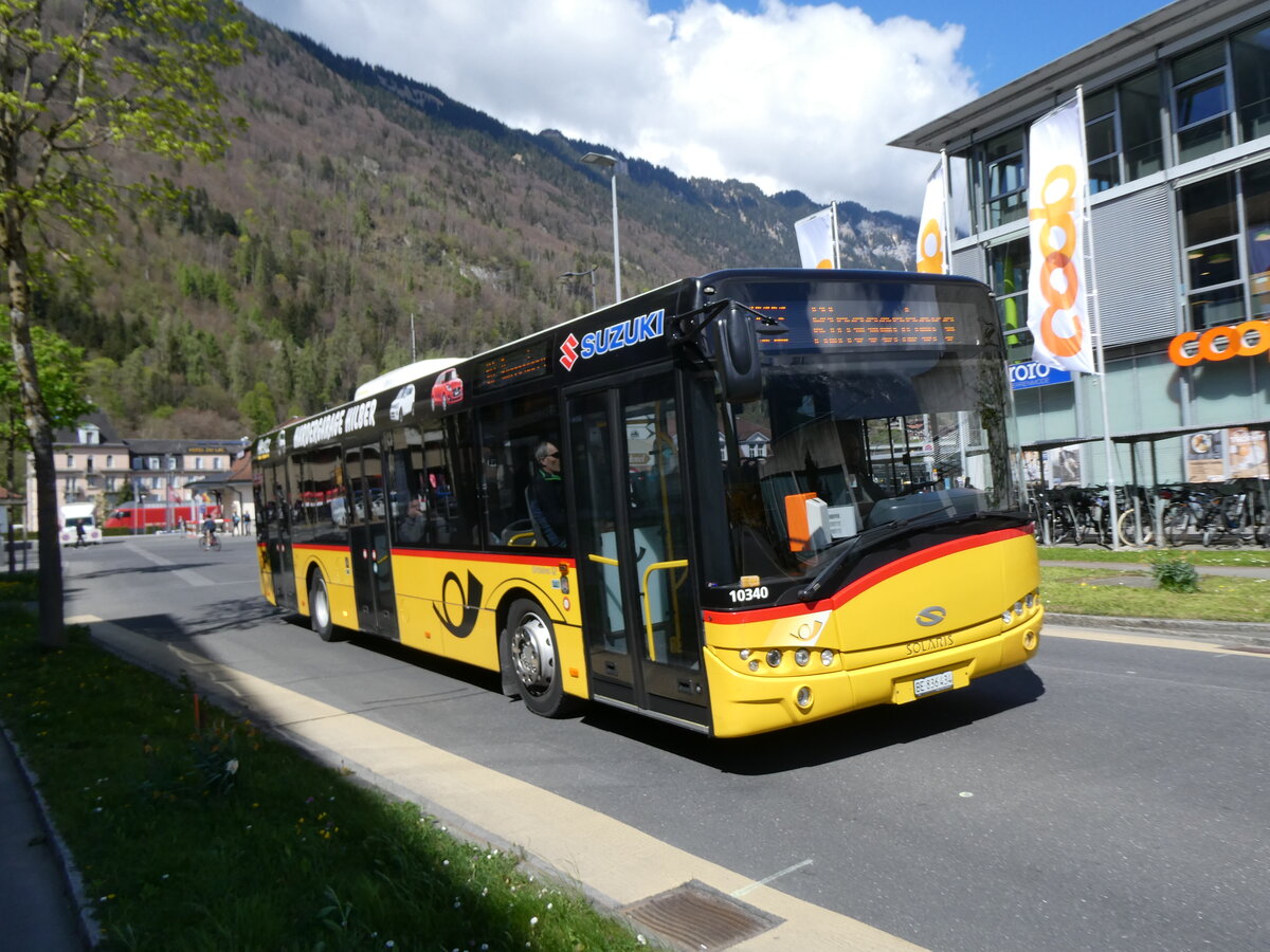 (274'036) - PostAuto Bern - BE 836'434/PID 10'340 - Solaris (ex Nr. 581) am 15. April 2025 beim Bahnhof Interlaken Ost