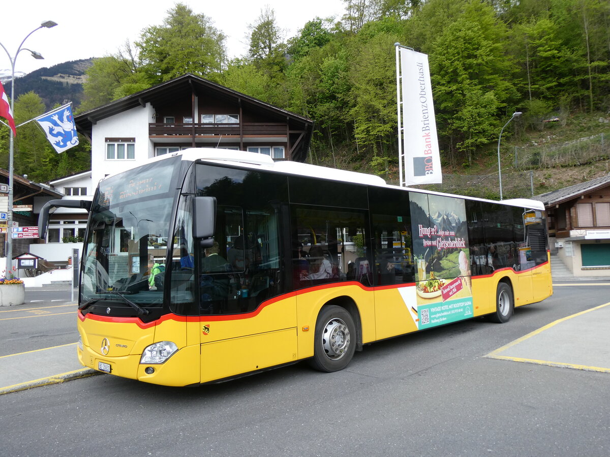 (274'182) - Flck, Brienz - Nr. 6/BE 26'631/PID 11'683 - Mercedes (ex PostAuto Bern) am 24. April 2025 beim Bahnhof Brienz