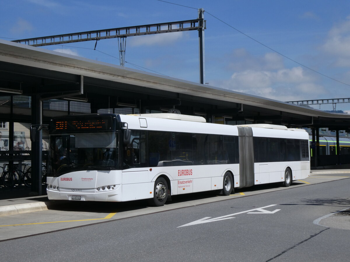 (274'338) - Hfliger, Sursee - Nr. 6/LU 287'024 - Solaris (ex LBB Obertiefenbach, D-Beselich; ex Dahmetal, D-Ratzeburg Nr. 326; ex SVP Pforzheim/D Nr. 217) am 28. April 2025 beim Bahnhof Schpfheim