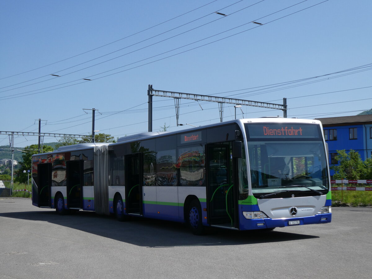 (274'438) - PostAuto Nordschweiz - BL 153'781/PID 12'422 - Mercedes (ex TPL Lugano Nr. 406) am 2. Mai 2025 beim Bahnhof Aesch