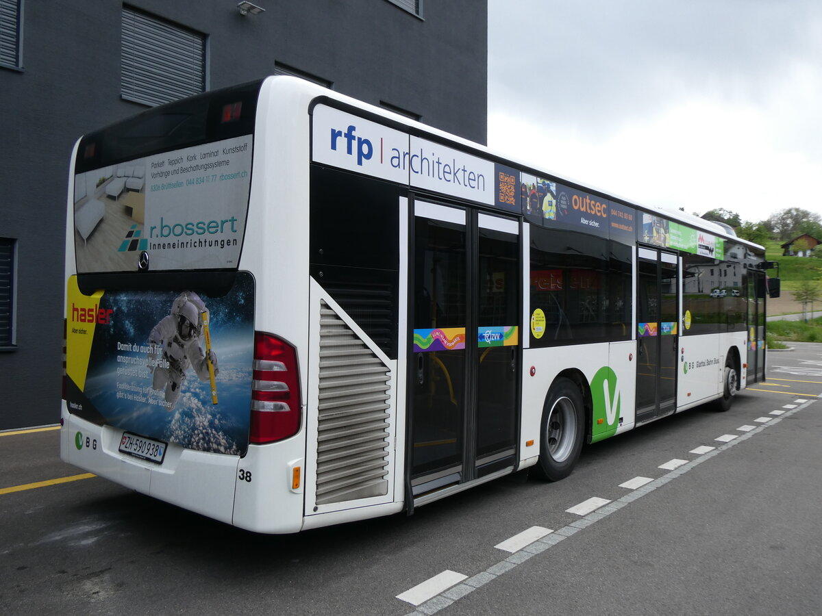 (274'627) - Maag, Kloten - Nr. 38/ZH 590'938 - Mercedes am 3. Mai 2025 in Winterthur, Daimler Buses