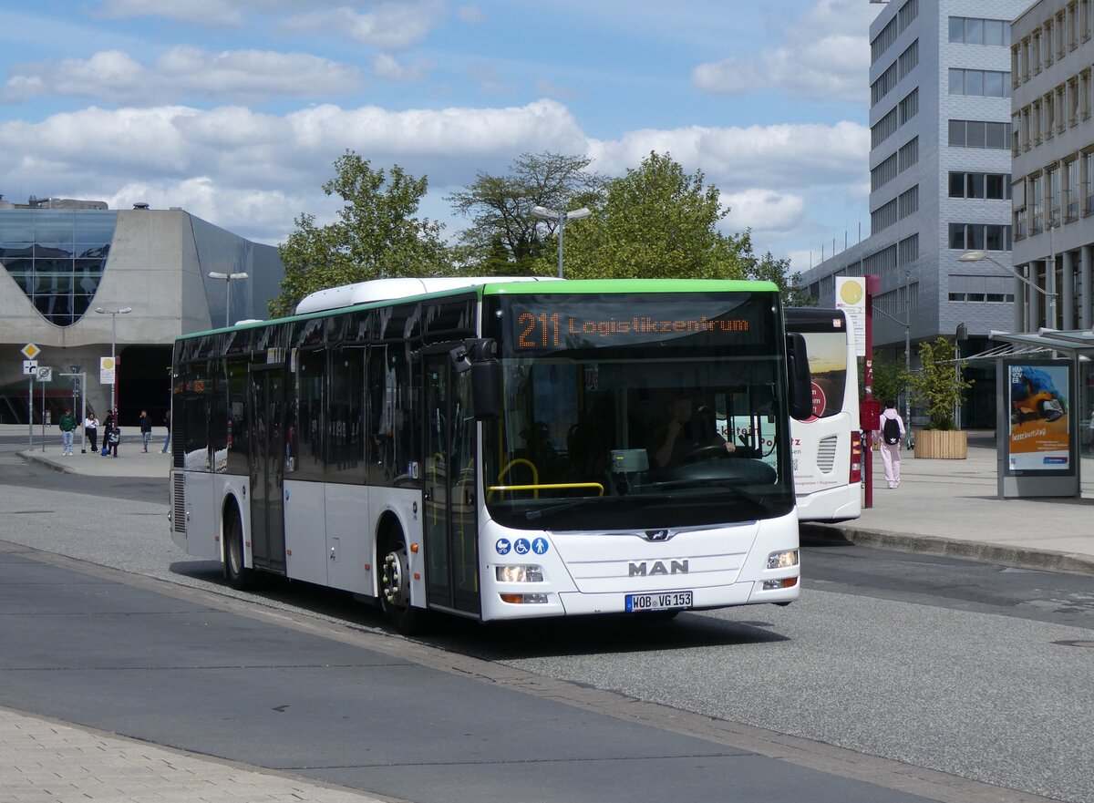 (274'979) - WVG Wolfsburg - Nr. 153/WOB-VG 153 - MAN (ex PostBus/A BD 15'339) am 7. Mai 2025 beim Hauptbahnhof Wolfsburg
