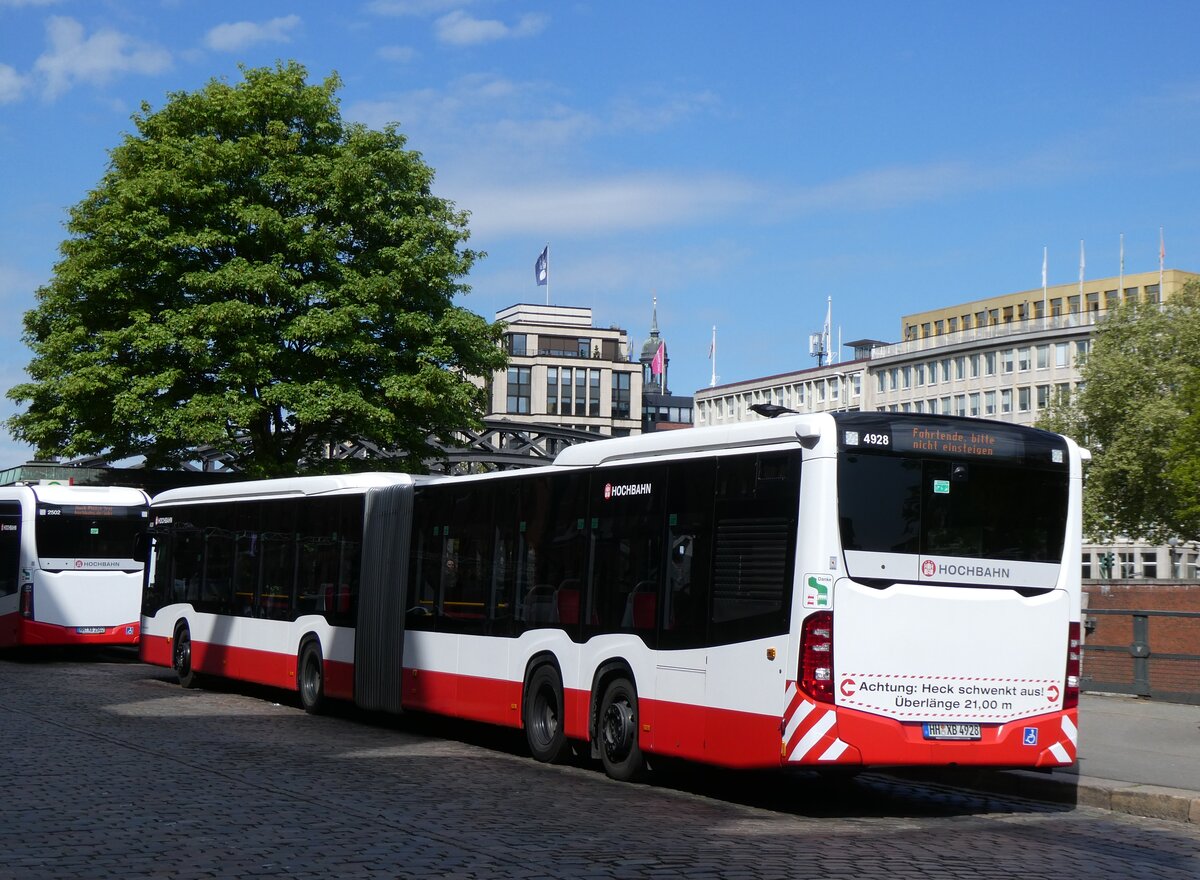 (275'053) - HHA Hamburg - Nr. 4928/HH-XB 4928 - Mercedes am 8. Mai 2025 in Hamburg, Auf dem Sande