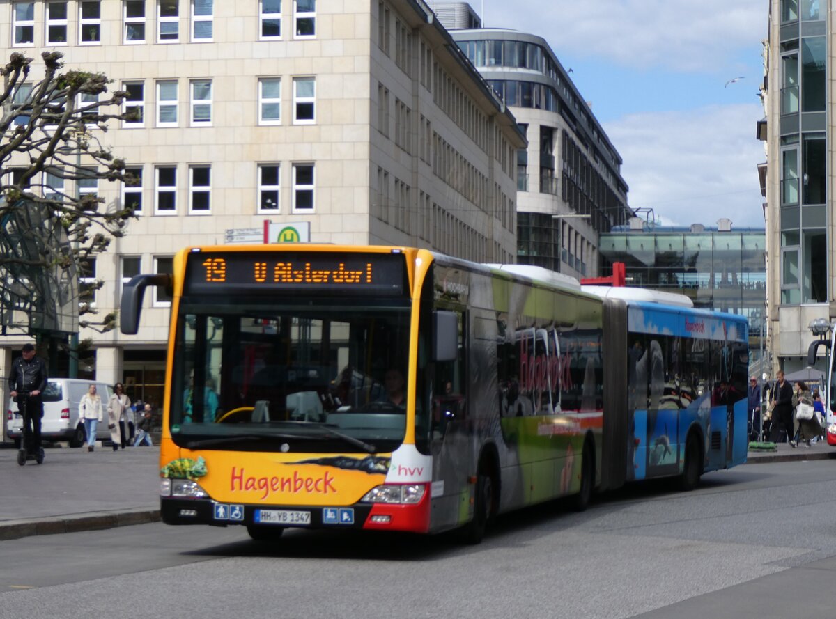 (275'087) - HHA Hamburg - Nr. 1347/HH-YB 1347 - Mercedes am 8. Mai 2025 in Hamburg, Rathausmarkt