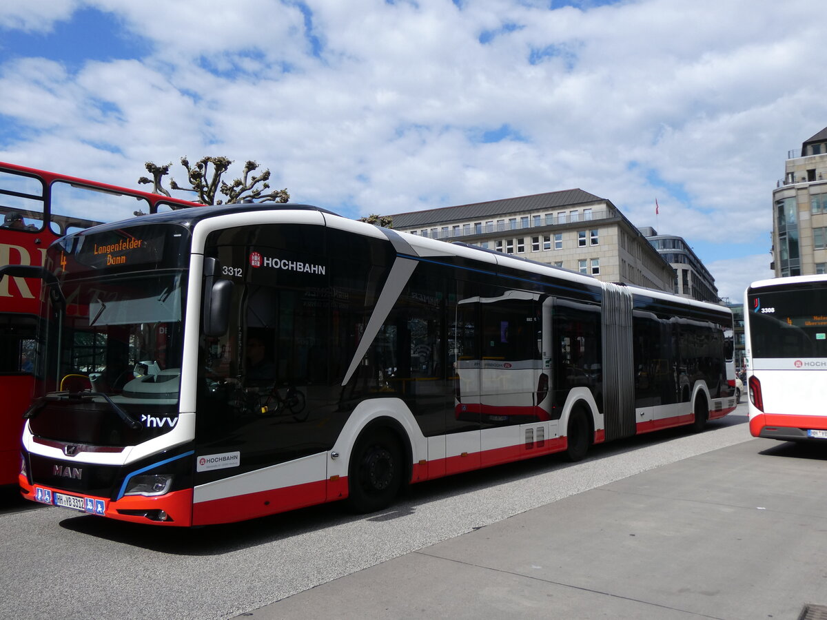 (275'089) - HHA Hamburg - Nr. 3312/HH-YB 3312 - MAN am 8. Mai 2025 in Hamburg, Rathausmarkt