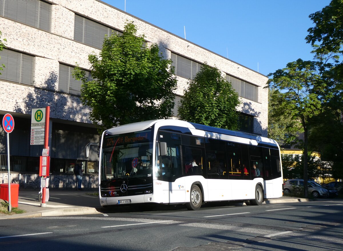 (275'263) - VHH Hamburg - Nr. 2503/HH-V 6503 - eMercedes am 9. Mai 2025 in Hamburg, Borgfelder Strasse