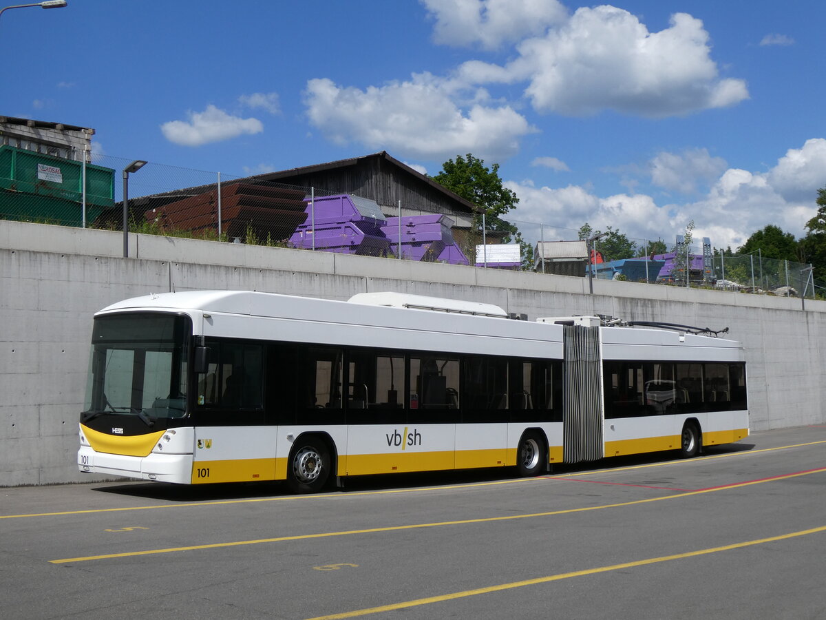 (275'631) - VBSH Schaffhausen - Nr. 101 - Hess/Hess Gelenktrolleybus am 17. Mai 2025 in Schaffhausen, Busdepot