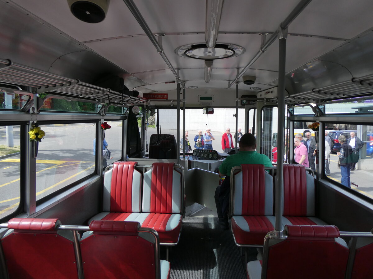 (275'638) - Borer, Neuhausen - SH 19'684 - Saurer/Tscher (ex Schttler, D-Kln; ex Braun, D-Mnster; ex Schmid, Hemishofen; ex Brtsch, Bttenhard; ASS Schleitheim Nr. 8) am 17. Mai 2025 in Schaffhausen, Busdepot VBSH (Innenaufnahme)