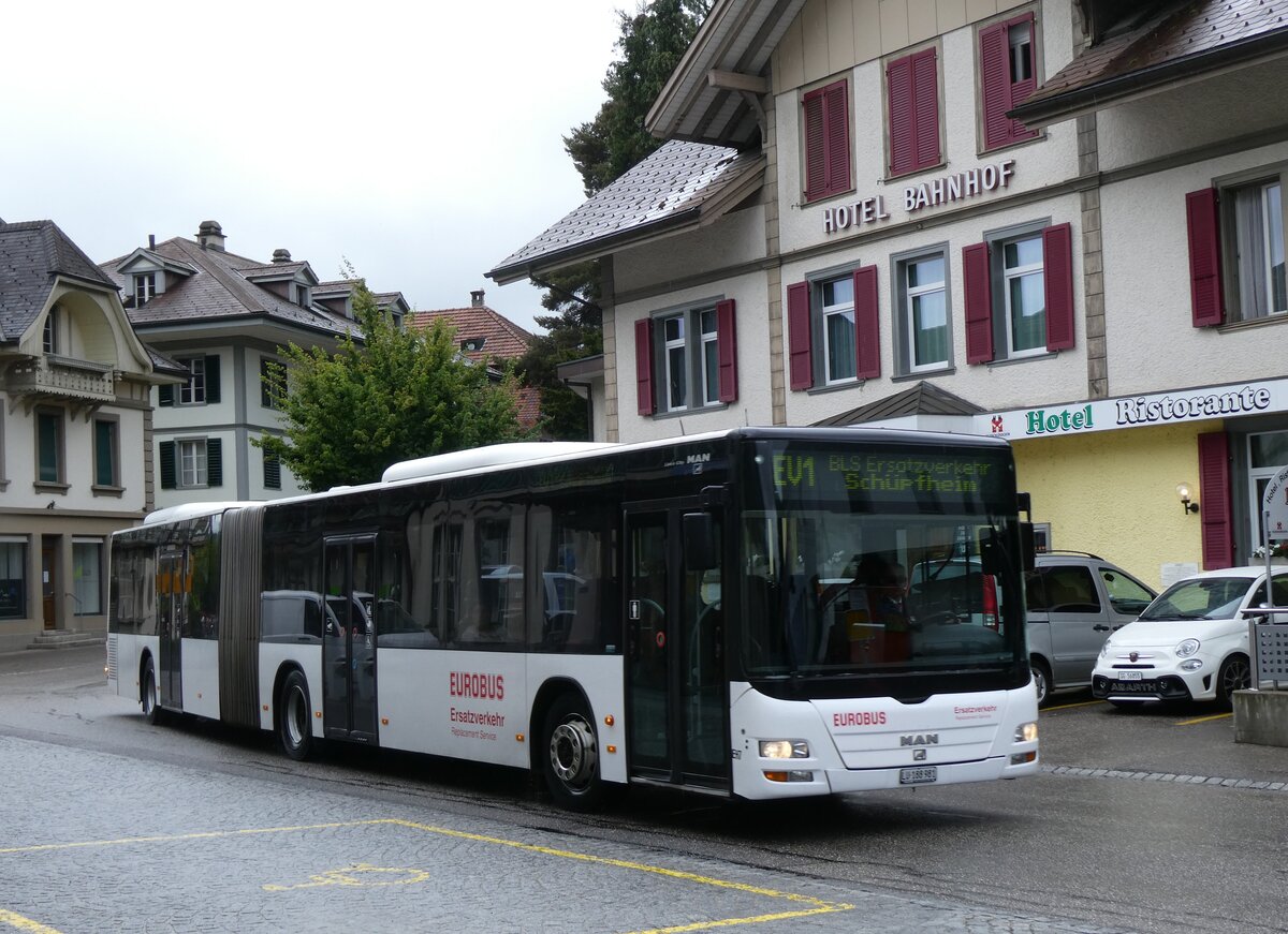 (275'835) - Hfliger, Sursee - Nr. 7/LU 188'981 - MAN (ex St. Gallerbus, St. Gallen Nr. 298) am 26. Mai 2025 beim Bahnhof Langnau
