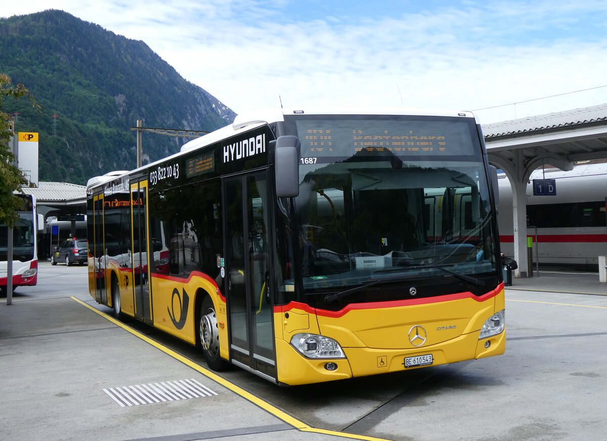 (275'908) - PostAuto Bern - BE 610'543/PID 11'687 - Mercedes am 29. Mai 2025 beim Bahnhof Interlaken West