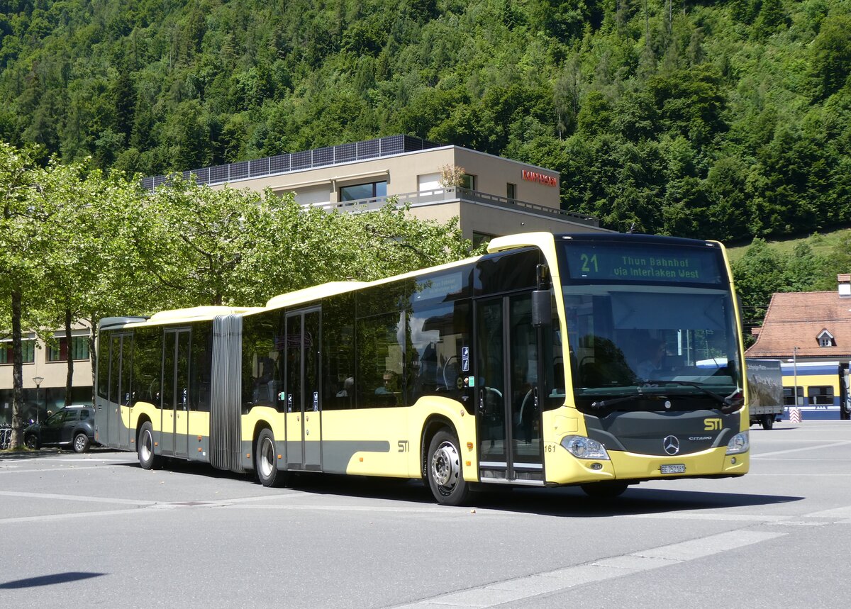 (275'954) - STI Thun - Nr. 161/BE 752'161 - Mercedes am 29. Mai 2025 beim Bahnhof Interlaken Ost