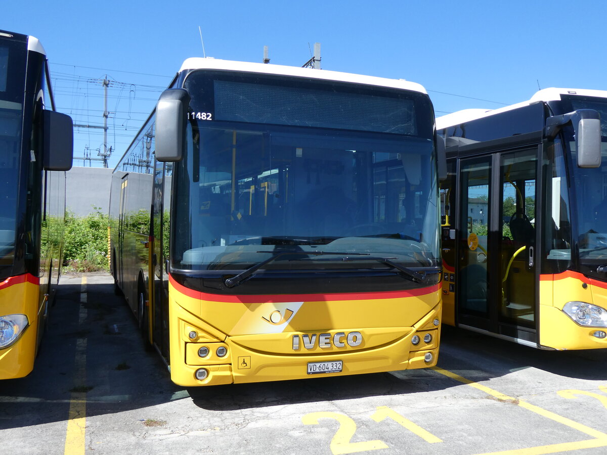 (275'973) - CarPostal Ouest - VD 604'332/PID 11'482 - Iveco am 30. Mai 2025 in Yverdon, Garage