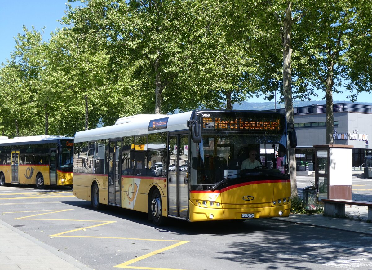 (275'998) - CarPostal Ouest - VD 172'736/PID 5068 - Solaris (ex PostAuto Bern) am 30. Mai 2025 beim Bahnhof Yverdon