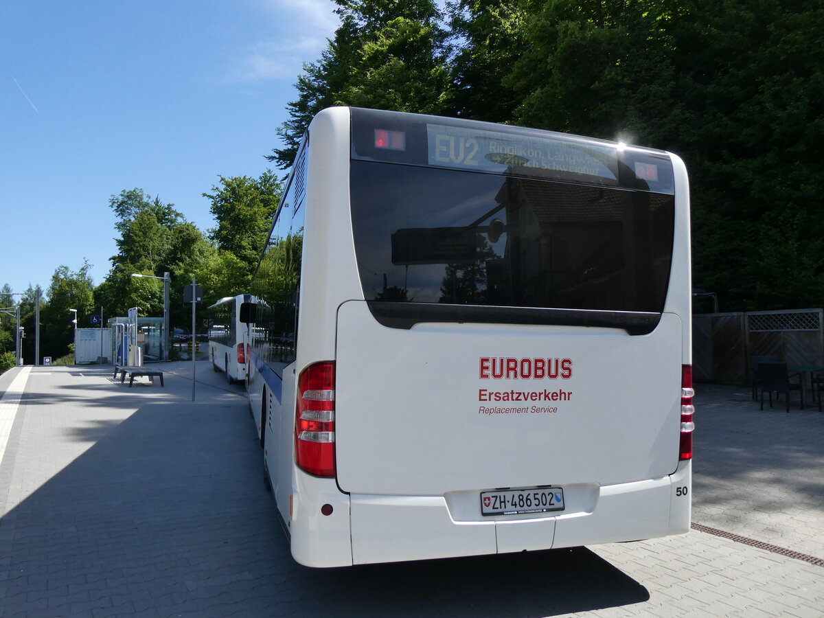 (276'102) - Welti-Furrer, Bassersdorf - Nr. 50/ZH 486'502 - Mercedes (ex Maag, Kloten Nr. 45) am 31. Mai 2025 beim Bahnhof Uetliberg