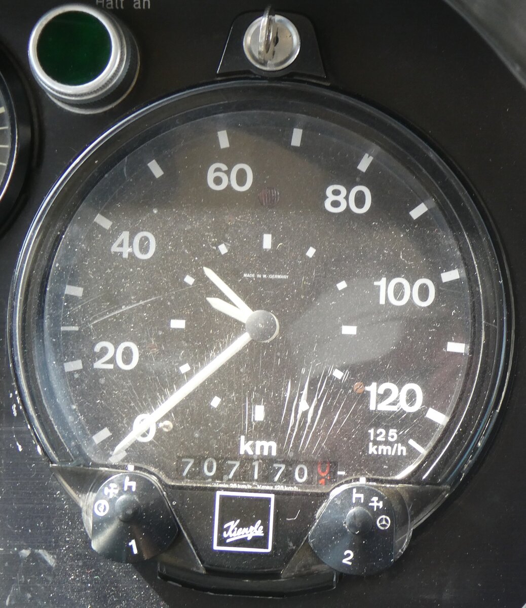 (276'167) - Birchler, Remetschwil - AG 54'039 - FBW/Tscher (ex Gerber, Winkel; ex Eggenberger, Mriken; ex Tanner, Bubendorf; ex P 24'803) am 1. Juni 2025 beim Bahnhof Langnau (Detailaufnahme - 707'170,0 Kilometer)