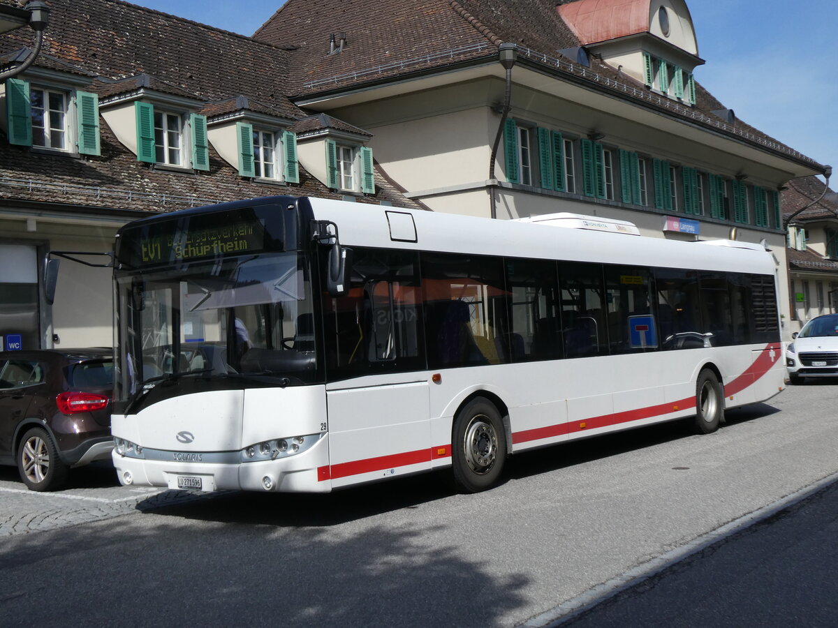 (276'174) - H�fliger, Sursee - Nr. 29/LU 271'596 - Solaris (ex ARAG Ruswil Nr. 29) am 1. Juni 2025 beim Bahnhof Langnau