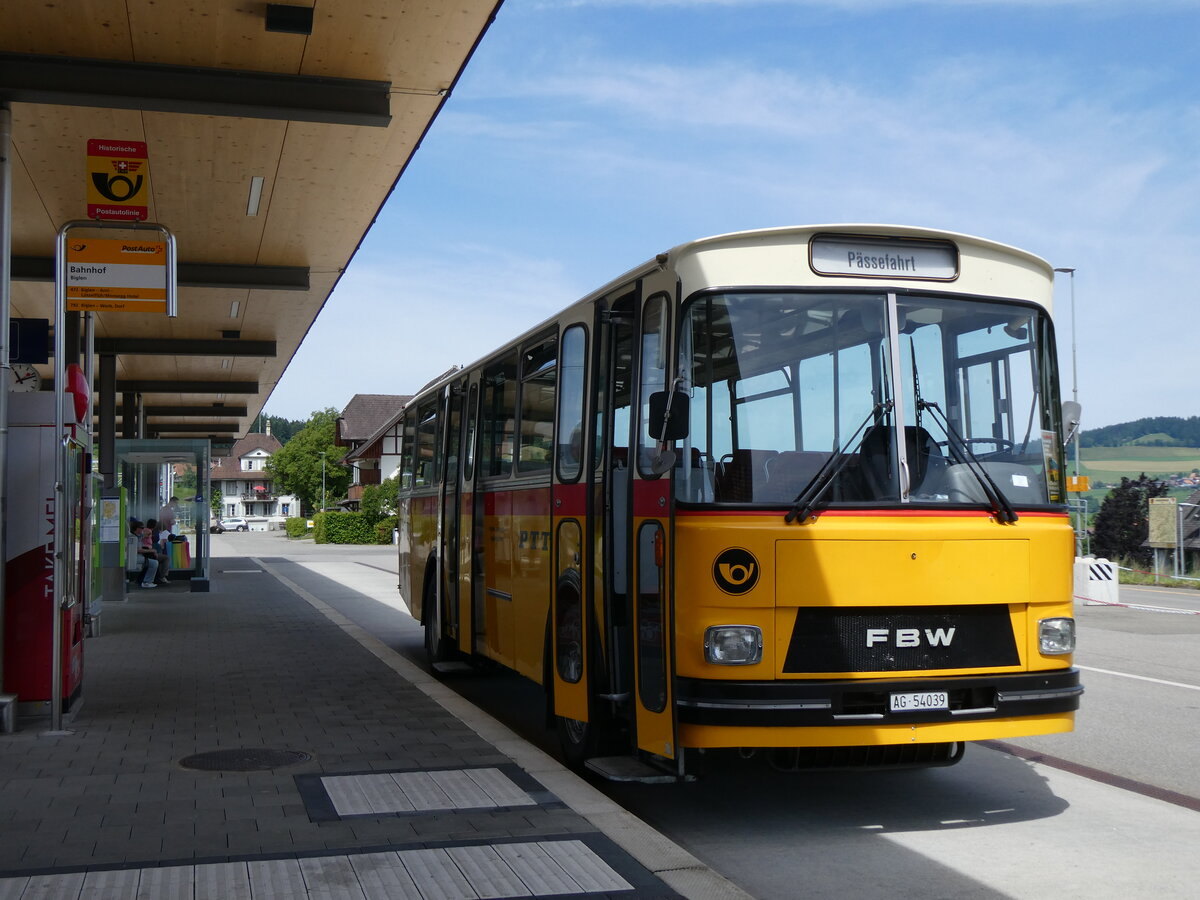 (276'189) - Birchler, Remetschwil - AG 54'039 - FBW/T�scher (ex Gerber, Winkel; ex Eggenberger, M�riken; ex Tanner, Bubendorf; ex P 24'803) am 1. Juni 2025 beim Bahnhof Biglen