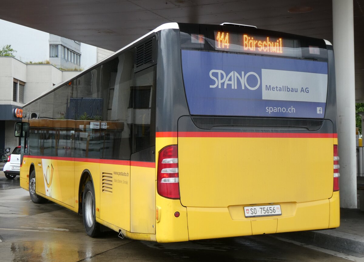 (276'260) - Steiner, Grindel - SO 75'656/PID 5712 - Mercedes (ex PostAuto Nordschweiz) am 3. Juni 2025 beim Bahnhof Laufen