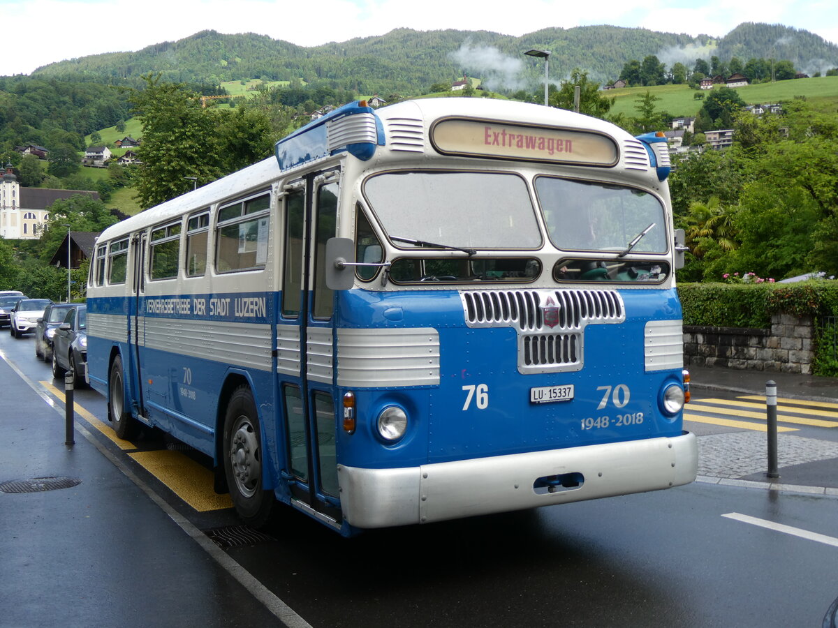 (276'380) - VBL Luzern (vbl-historic) - Nr. 76/LU 15'337 - Twin Coach am 7. Juni 2025 in Sarnen, OiO