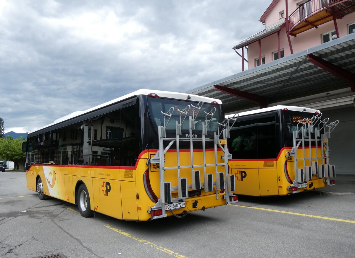 (276'462) - Flck, Brienz - Nr. 29/BE 868'729/PID 11'831 - Iveco am 7. Juni 2025 in Meiringen, Postautostation
