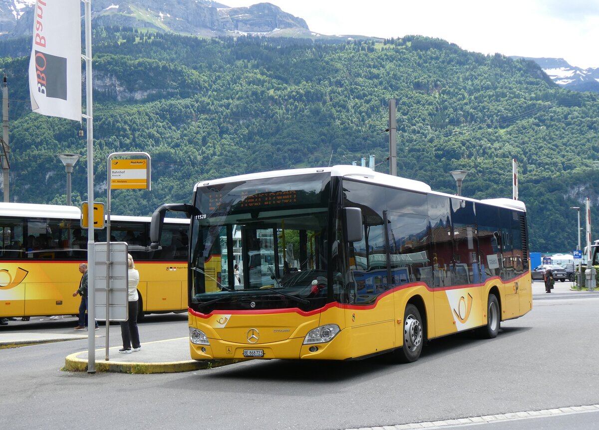 (276'474) - Flck, Brienz - Nr. 23/BE 868'723/PID 11'528 - Mercedes am 7. Juni 2025 beim Bahnhof Brienz