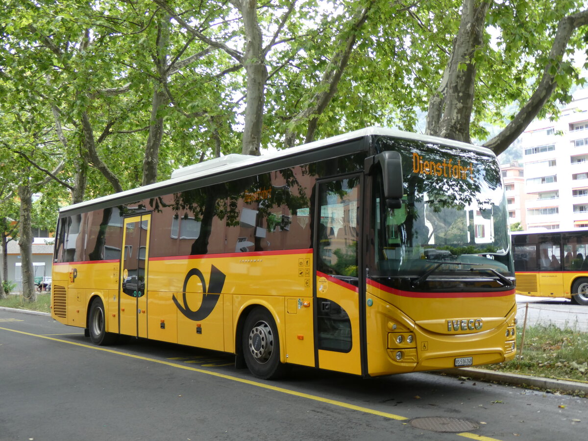 (276'723) - PostAuto Wallis - VS 516'248/PID 11'507 - Iveco am 14. Juni 2025 in Brig, Garage