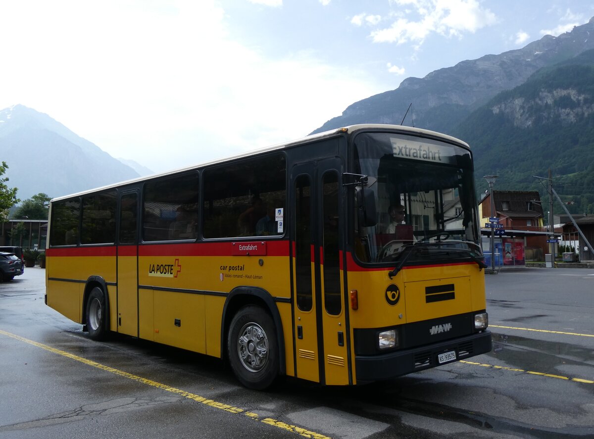 (276'740) - Oser, Brchen - VS 93'575 - NAW/Lauber (ex Epiney, Ayer/PID 1076) am 15. Juni 2025 in Meiringen, Postautostation