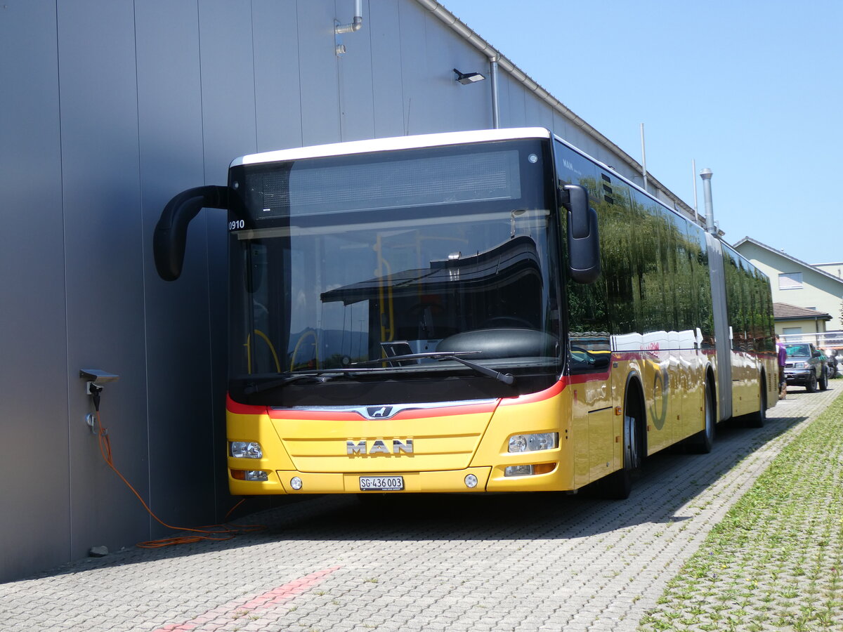 (276'825) - PostAuto Ostschweiz - SG 436'003/PID 10'910 - MAN (ex SZ 63'810; ex Kistler, Reichenburg) am 17. Juni 2025 in Uznach, Garage