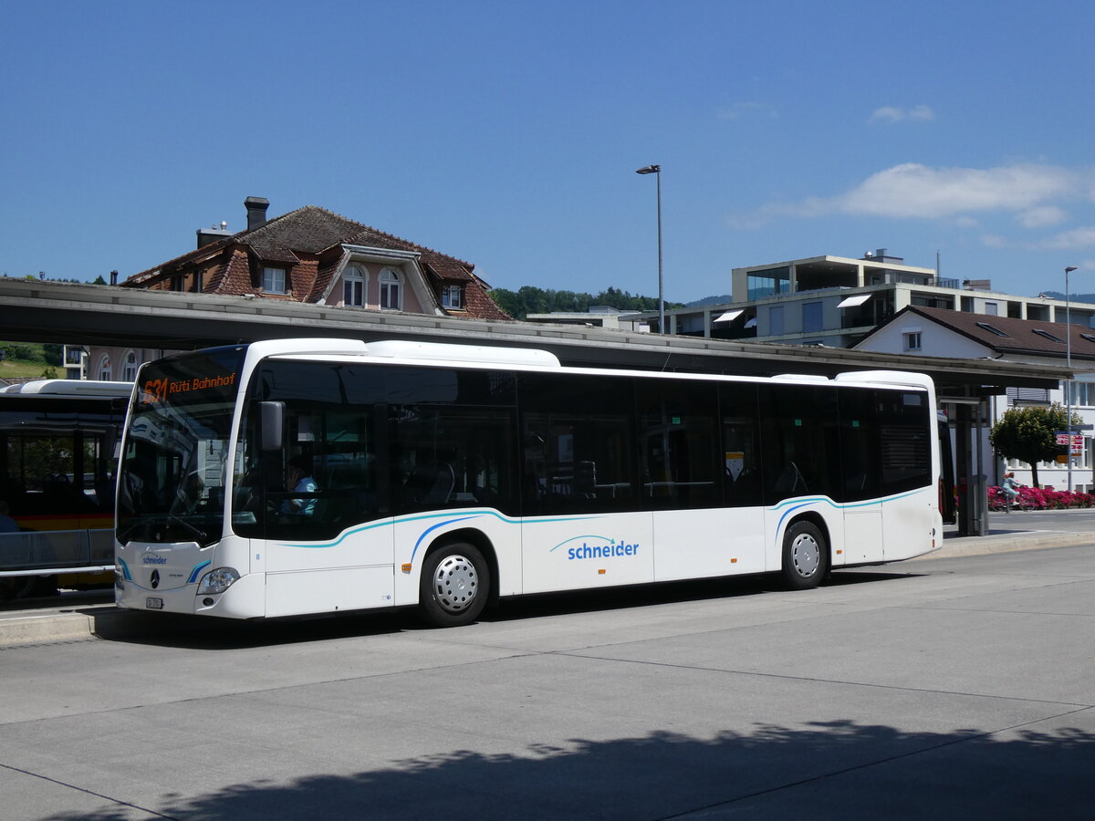 (276'832) - Schneider, Ermenswil - Nr. 8/SG 3783 - Mercedes am 17. Juni 2025 beim Bahnhof Uznach