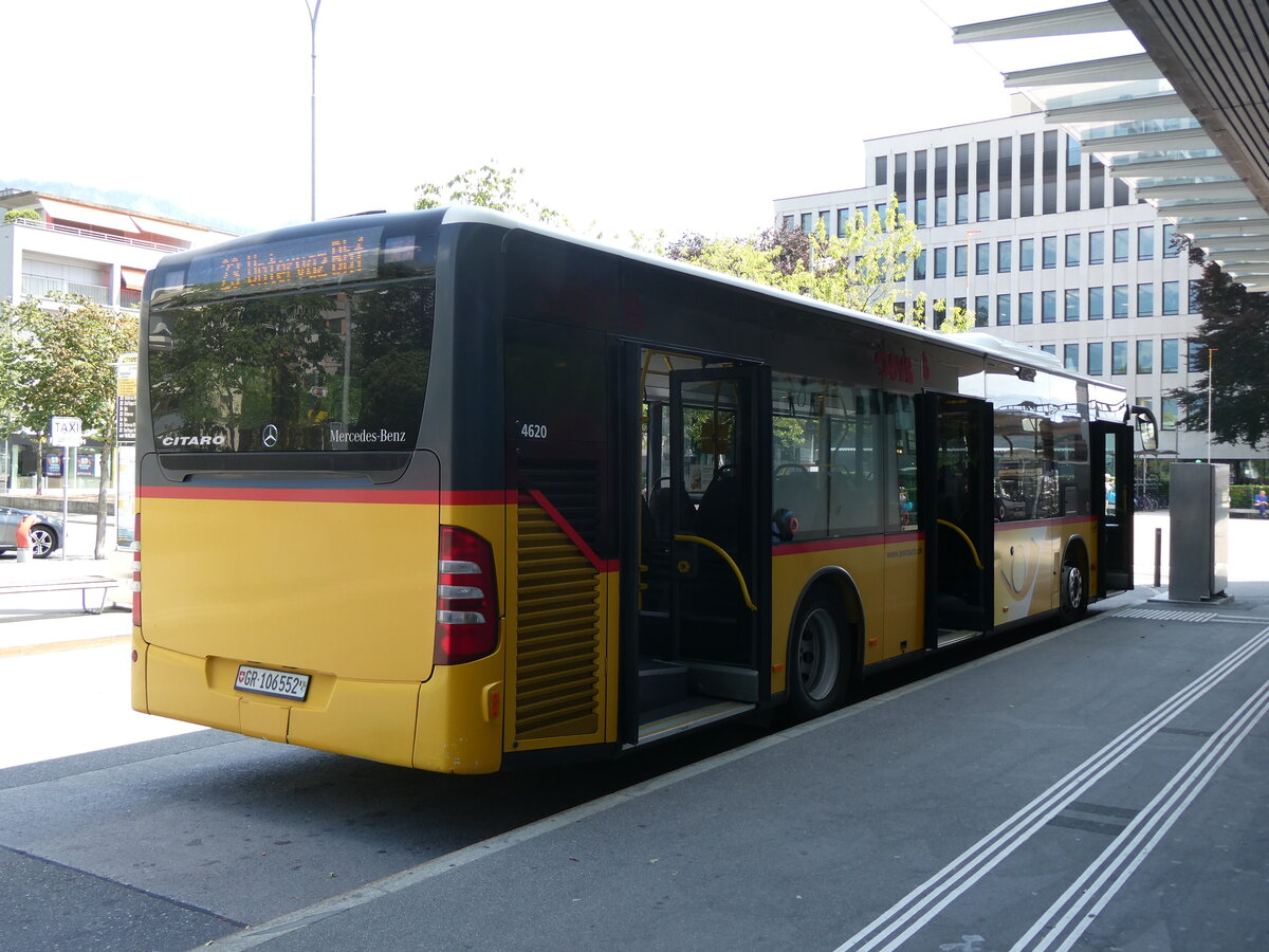 (276'915) - PostAuto Graubnden - GR 106'552/PID 4620 - Mercedes (ex PostAuto Nordschweiz) am 18. Juni 2025 beim Bahnhof Landquart