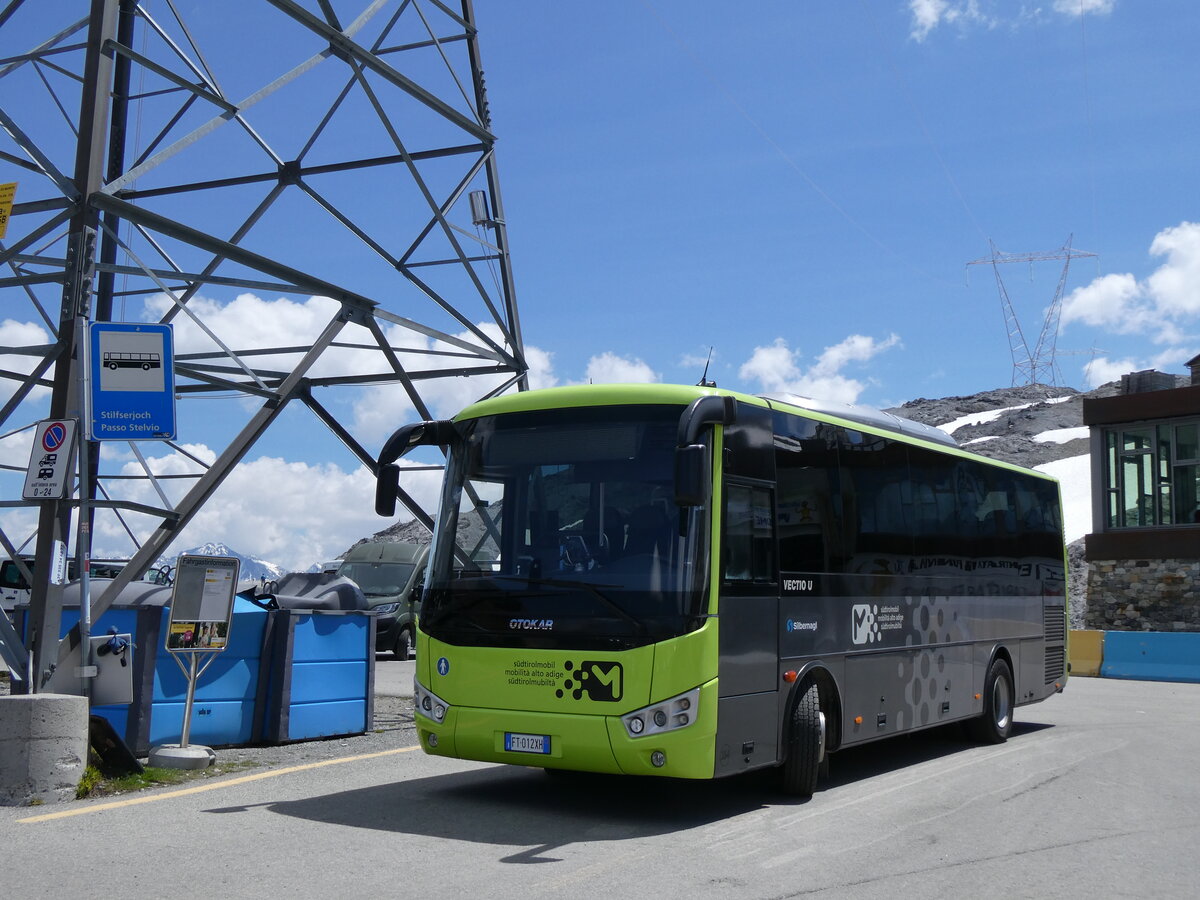 (277'018) - Silbernagl, Kastelruth - Nr. 384/FT-012 XH - Otokar am 19. Juni 2025 auf dem Stilfserjoch