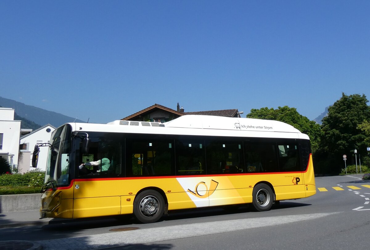 (277'117) - Gessinger, Bad Ragaz - GR 185'404/PID 11'901 - eHeuliez-Iveco am 20. Juni 2025 beim Bahnhof Bad Ragaz