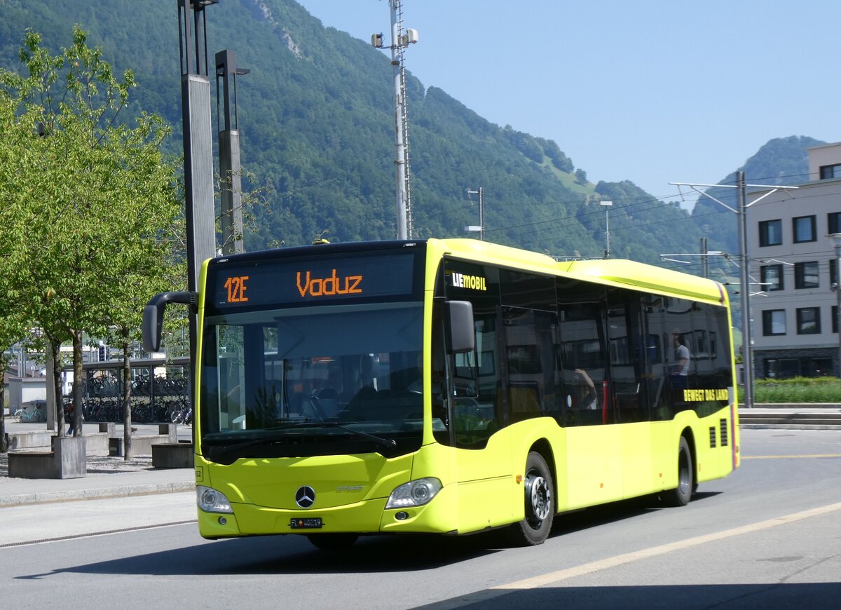 (277'142) - Aus Liechtenstein: BOS PS Anstalt, Vaduz - Nr. 552/FL 40'219 - Mercedes (ex PLA Vaduz Nr. 47/PID 10'909) am 20. Juni 2025 beim Bahnhof Sargans