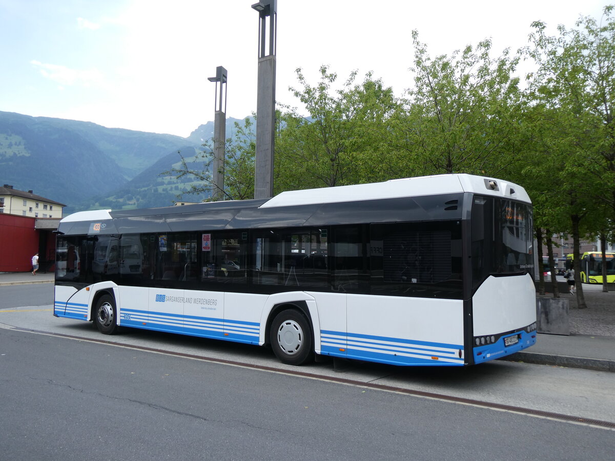 (277'237) - BSW Sargans - Nr. 350/SG 482'221 - Solaris am 26. Juni 2025 beim Bahnhof Sargans