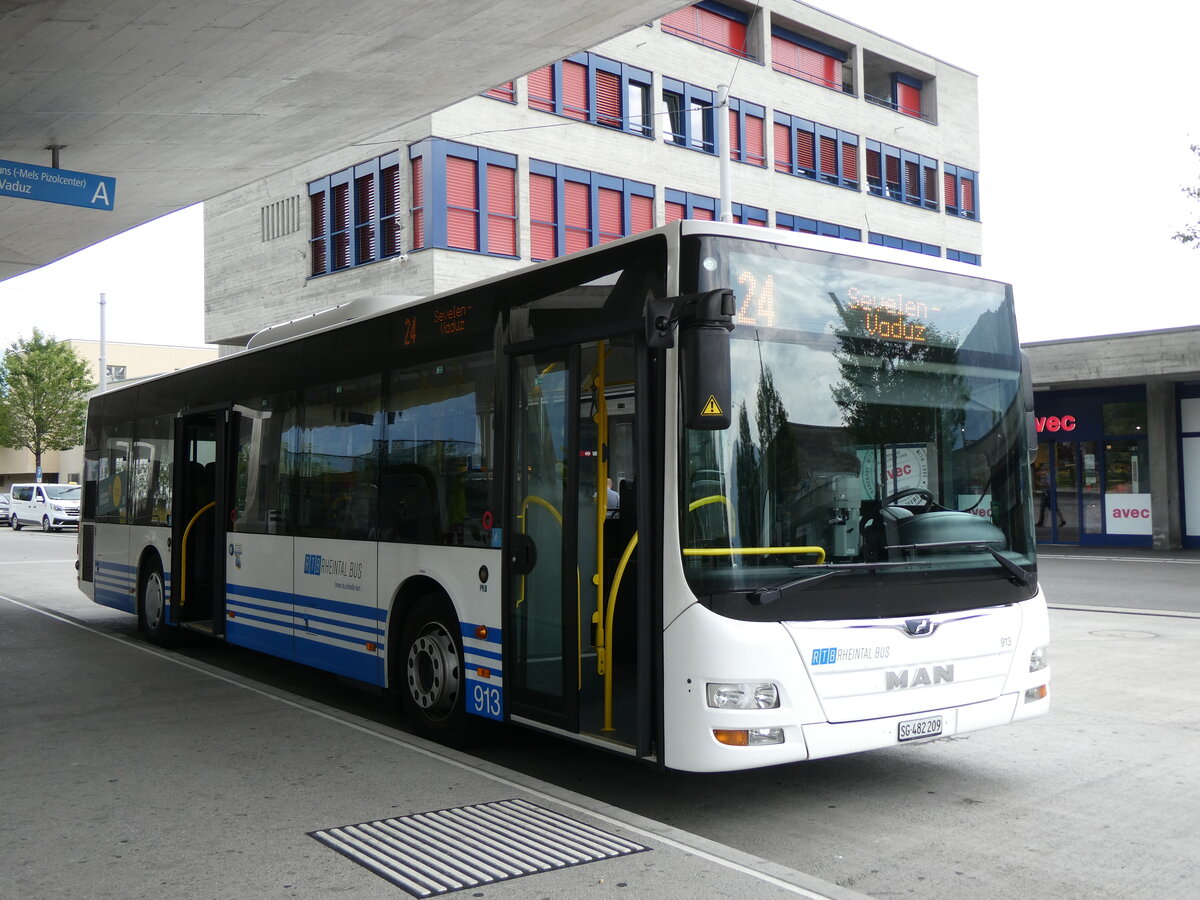 (277'245) - RTB Altsttten - Nr. 913/SG 482'209 - MAN (ex StadtBUS, Frauenfeld Nr. 913; ex RTB Altsttten Nr. 913: ex PostBus/A BD 15'336) am 26. Juni 2025 beim Bahnhof Buchs