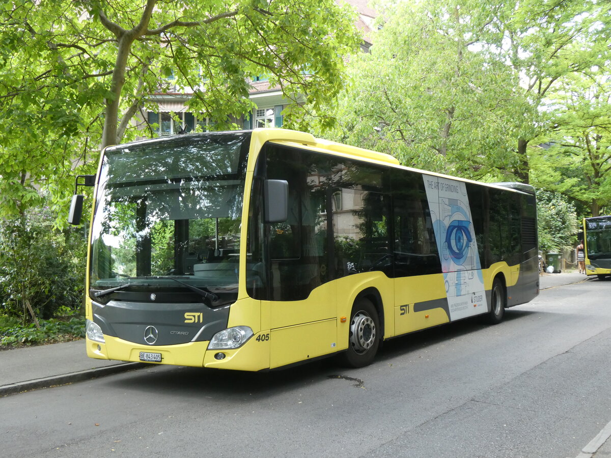 (277'356) - STI Thun - Nr. 405/BE 843'405 - Mercedes am 30. Juni 2025 beim Bahnhof Thun (Kante X)