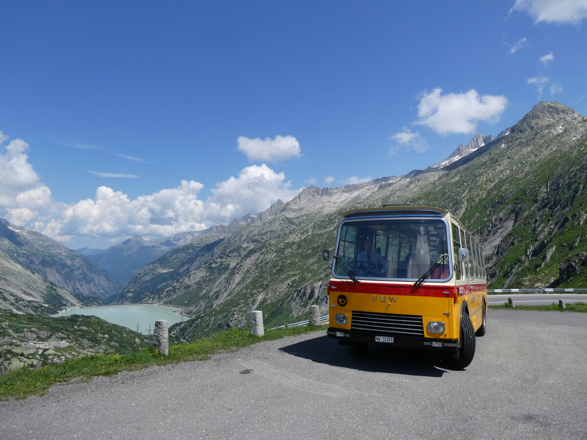 (277'425) - Lambach, Gommiswald - NW 24'301 - FBW/Eggli (ex Tanner+Lambach, Reigoldswil; ex Lambach, Rieden; ex Meier, Grt; ex AVG Grindelwald Nr. 13; ex P 24'182) am 1. Juli 2025 am Grimselpass
