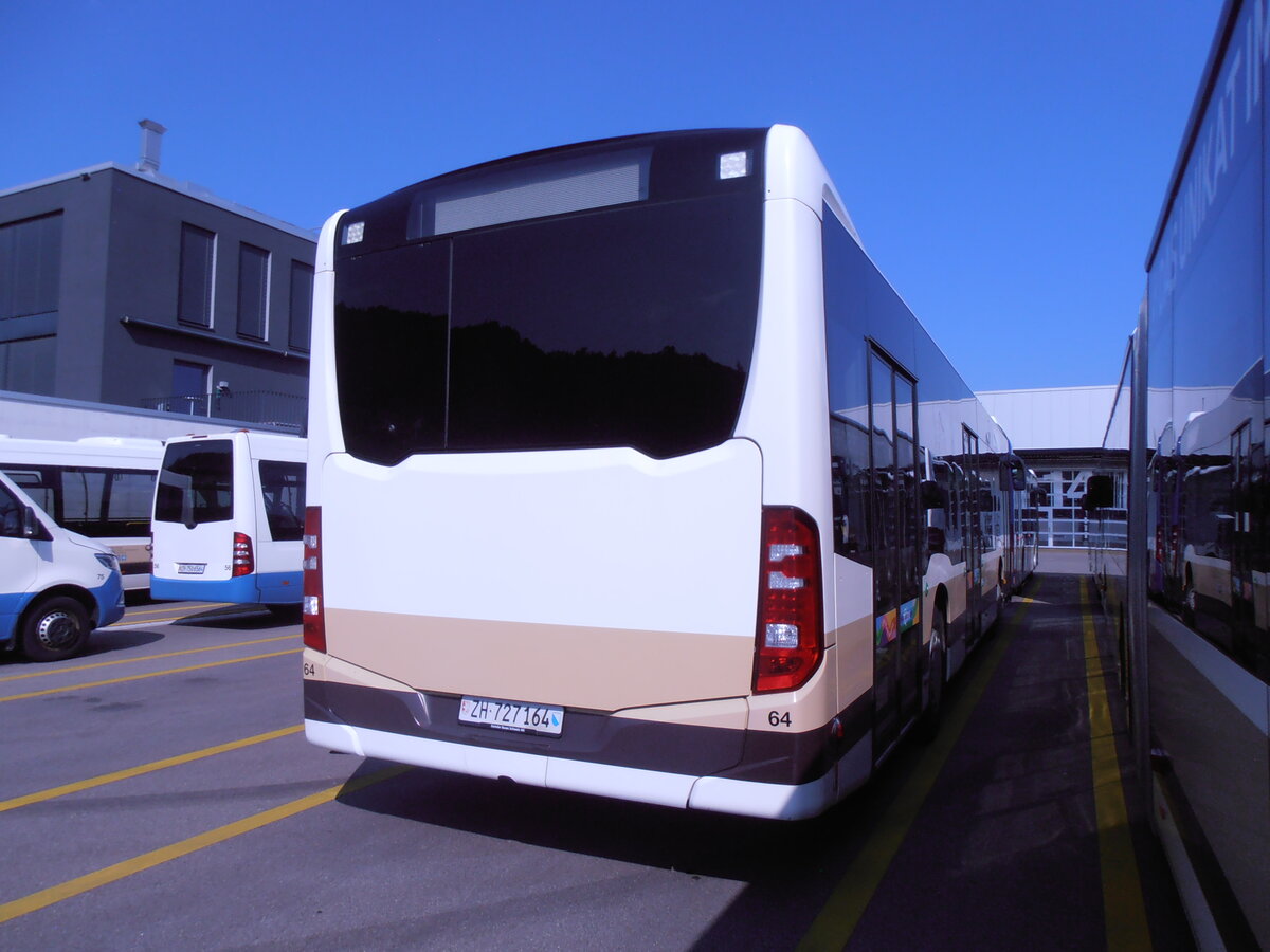 (277'572) - AZZK Zollikon - Nr. 64/ZH 727'164 - Mercedes am 5. Juli 2025 in Winterthur, Daimler Buses 