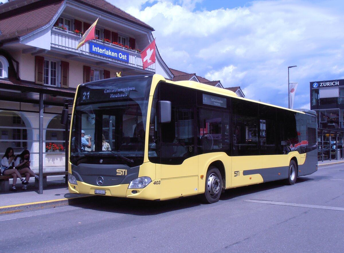 (277'833) - STI Thun - Nr. 403/BE 432'403 - Mercedes am 14. Juli 2025 beim Bahnhof Interlaken Ost