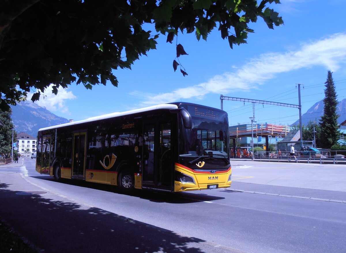(277'941) - PostAuto Zentralschweiz - Nr. 516/OW 40'016/PID 11'747 - MAN (ex Nr. 16) am 18. Juli 2025 beim Bahnhof Sarnen
