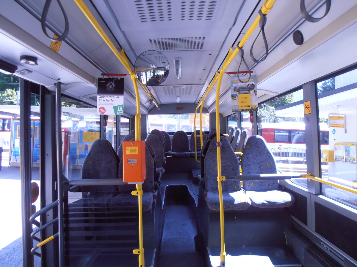 (277'957) - Flck, Brienz - Nr. 8/BE 643'926/PID 5682 - Setra am 18. Juli 2025 auf dem Brnigpass (Innenaufnahme)